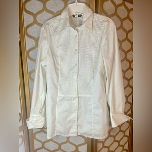 Samuel Dong White Button Down Shirt. Sz M
